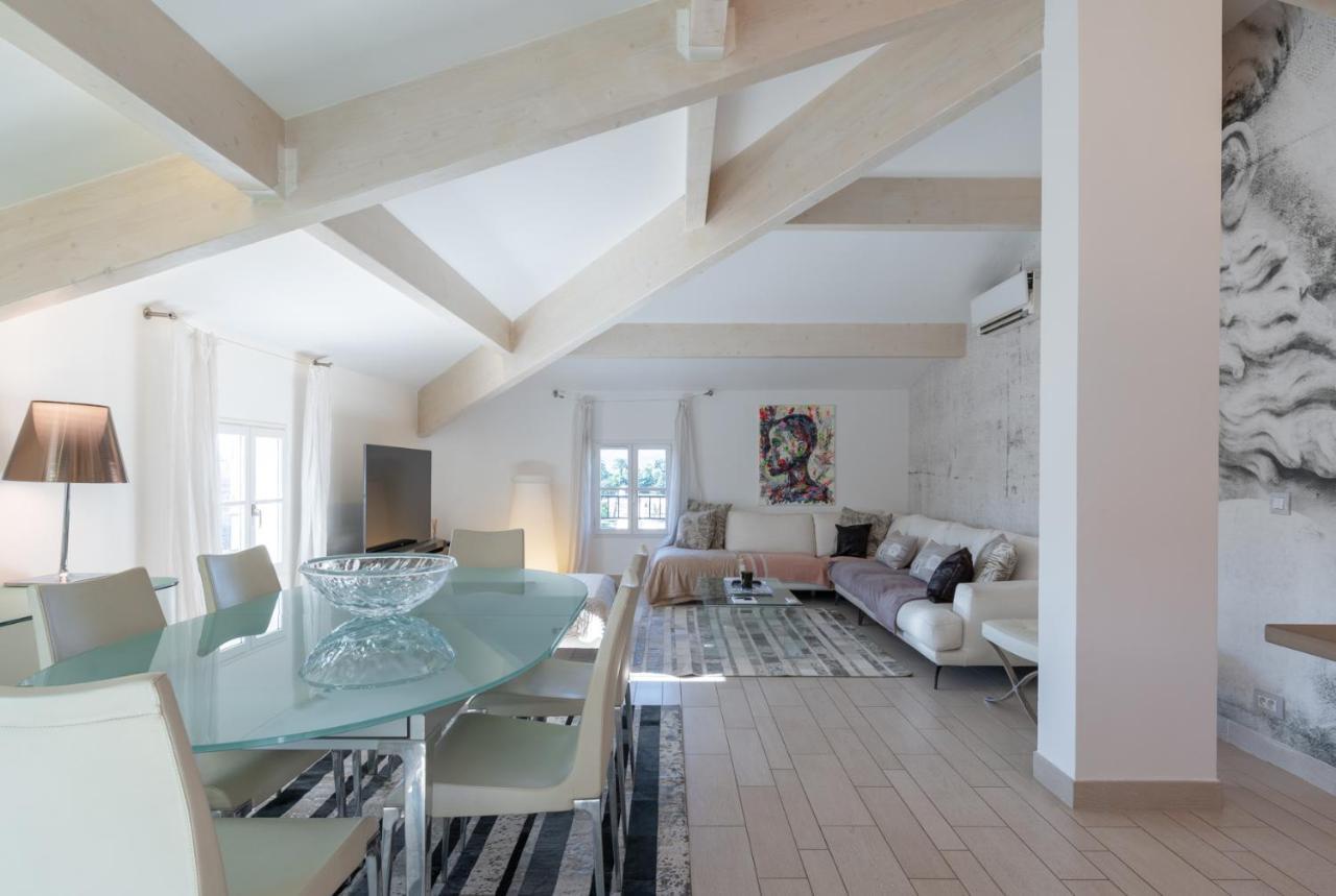 Appartement Delice A Saint-Tropez Exterior photo